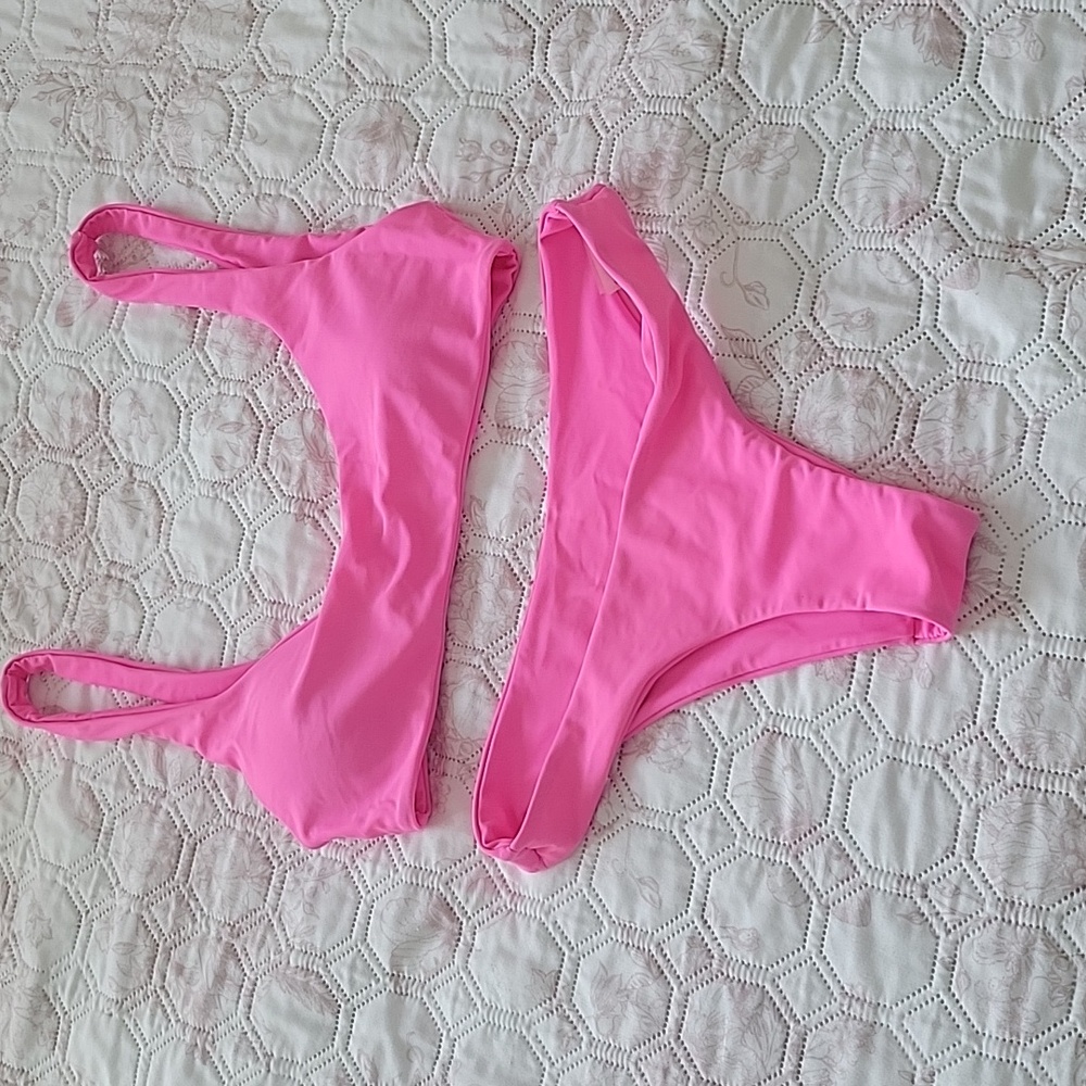 Zaful Bright Pink Bikini Set - Picture 4 of 9